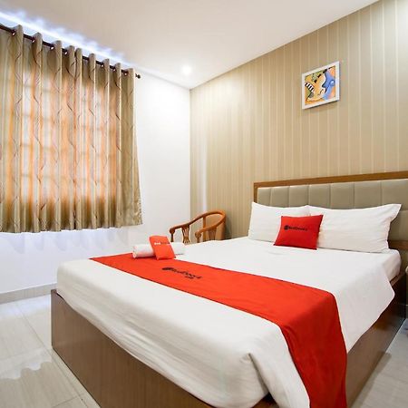 Reddoorz Plus @ Trung Son Residence Ho Chi Minh City Bagian luar foto