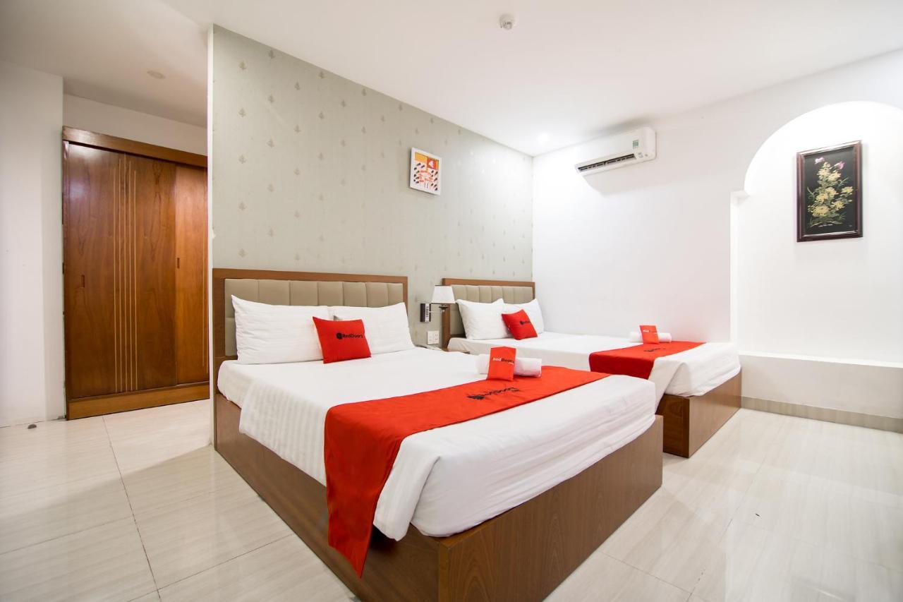Reddoorz Plus @ Trung Son Residence Ho Chi Minh City Bagian luar foto