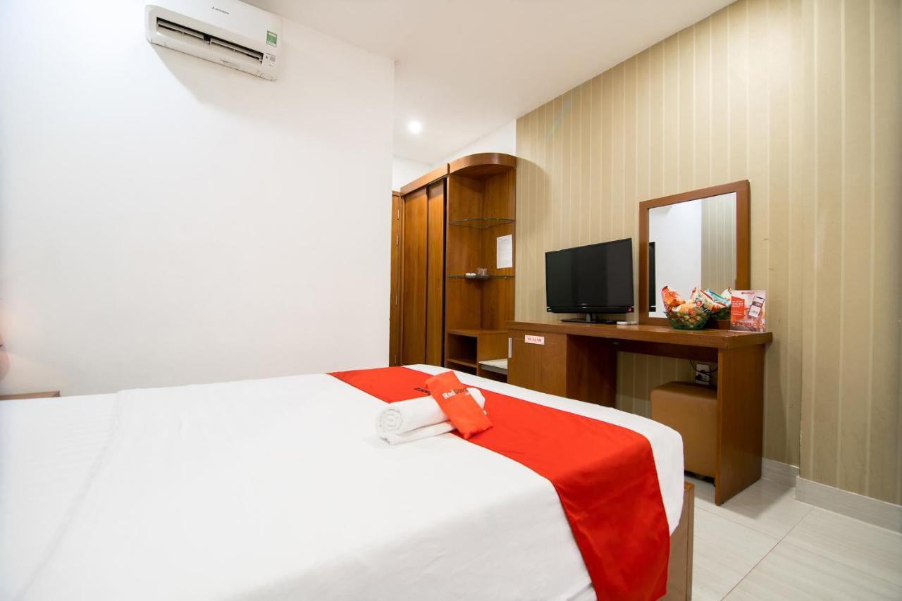 Reddoorz Plus @ Trung Son Residence Ho Chi Minh City Bagian luar foto